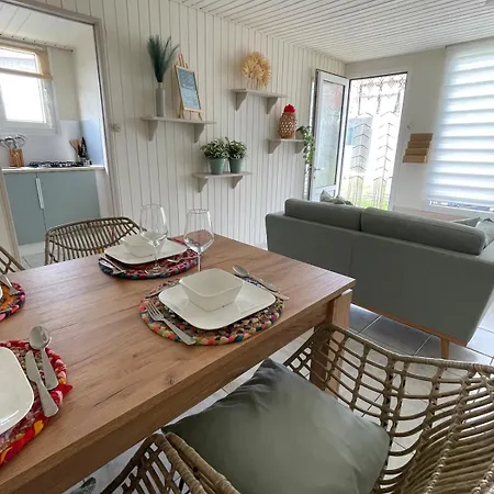 בית נופש Ibiza-style Vacation Coester 8